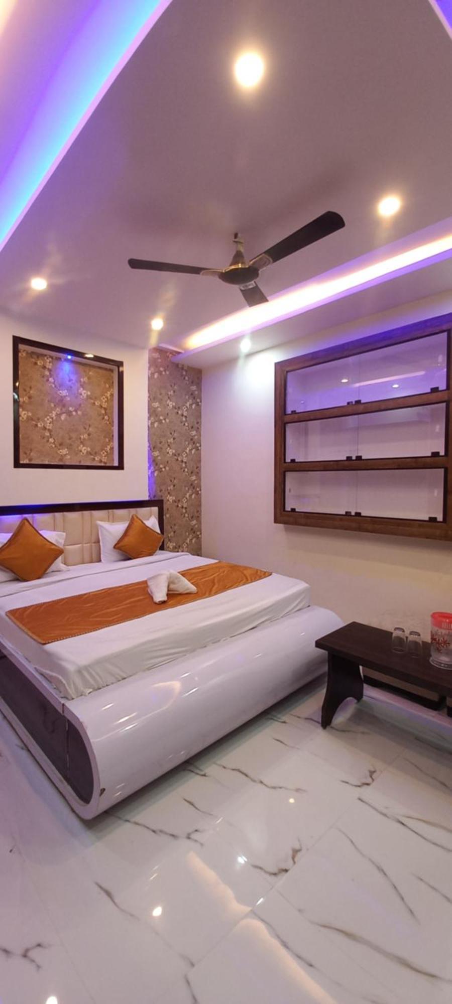 אורצ'ה Hotel Siyaram Palace מראה חיצוני תמונה